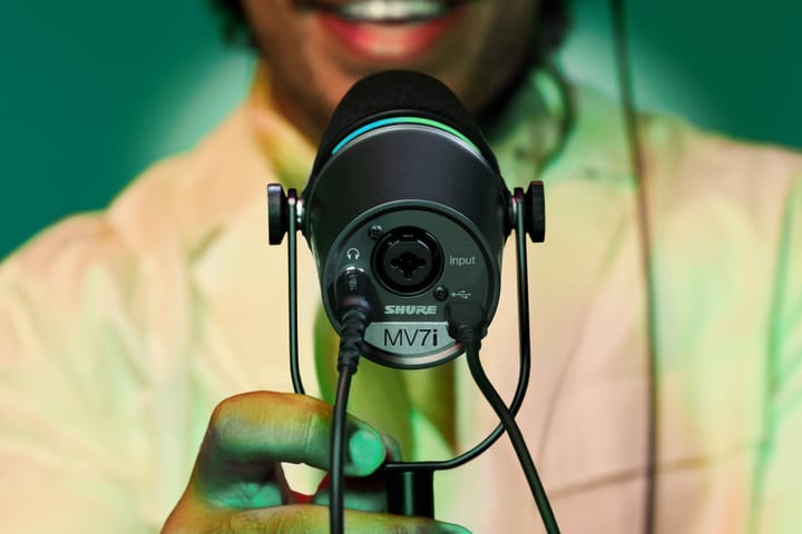 Shure MV7i Smart Microphone and Interface